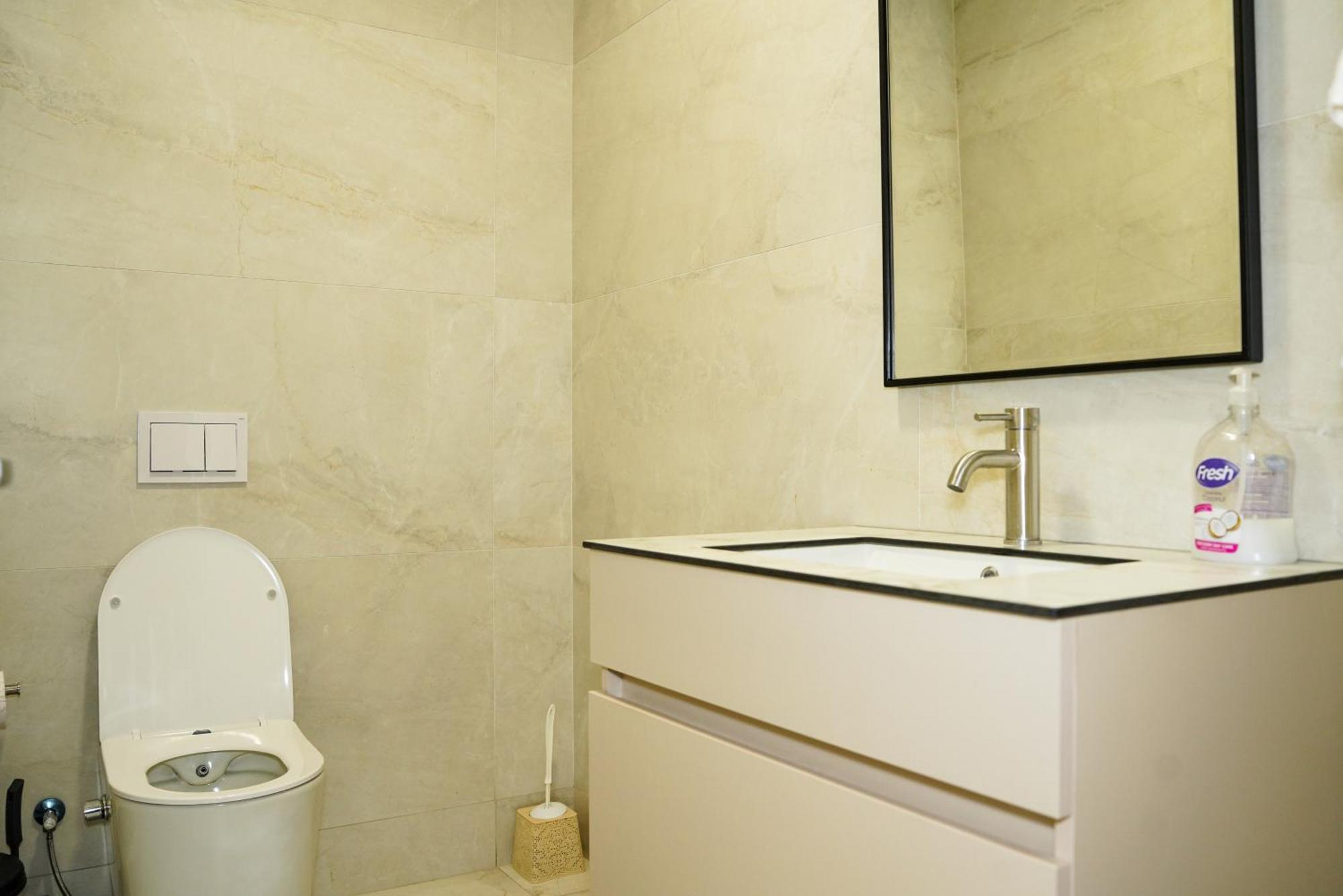 Prishtina Getaway Apartment Pristina Esterno foto